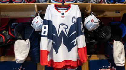 StadiumSeriesLockerRoom