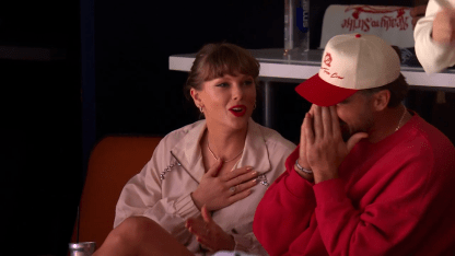 Taylor Swift reacts to Reinhart's tying goal