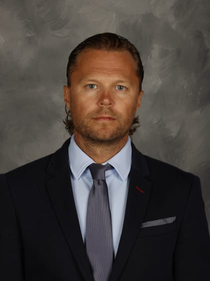 Coaches - Maxim Ivanov